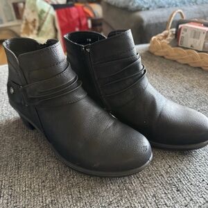 Easy Street Black Ankle Booties